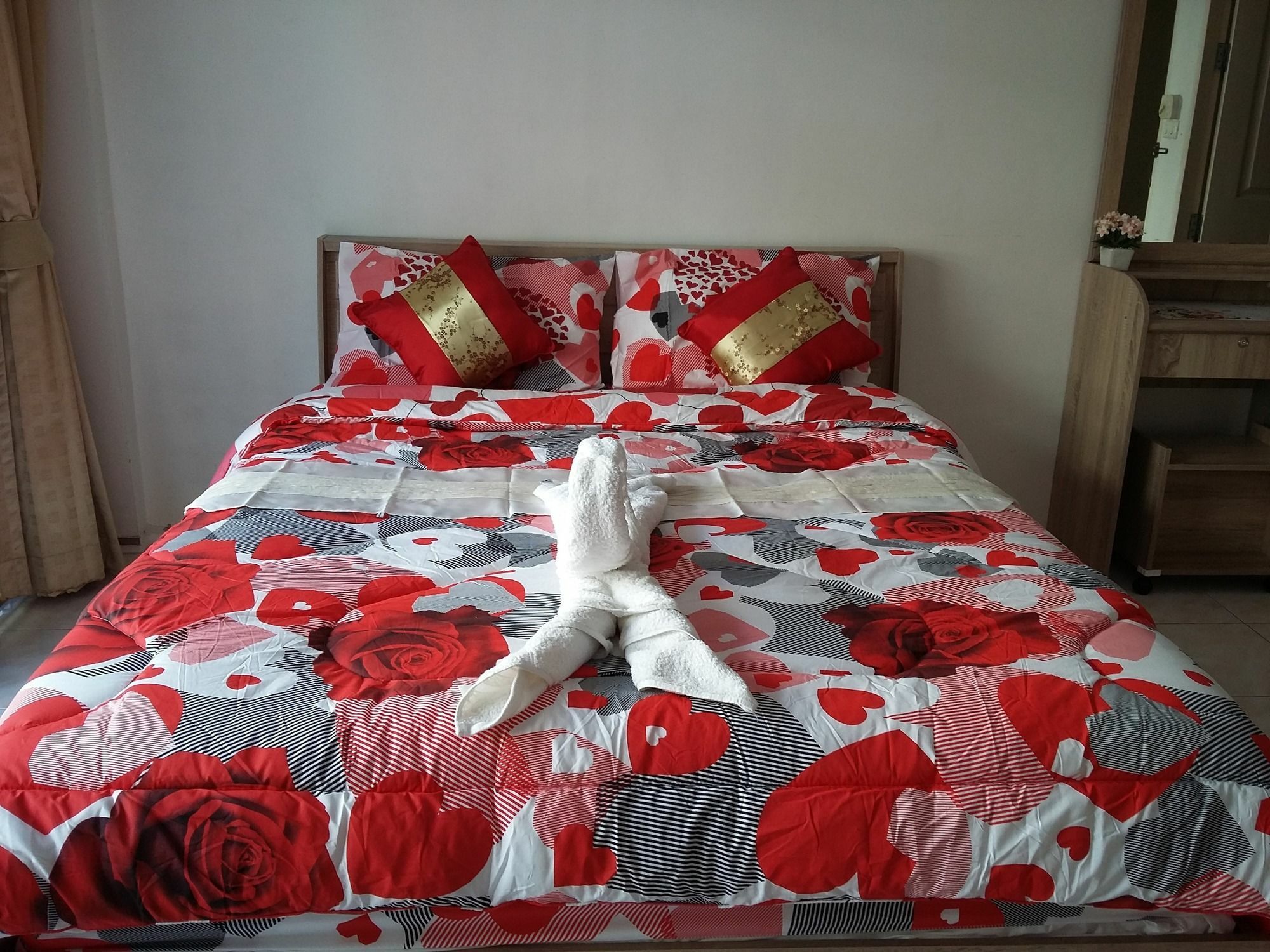 Patong Sunshine Guesthouse מראה חיצוני תמונה